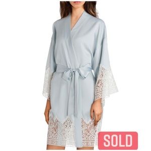 Flora Nikrooz Genevive Charmeuse Kimono Robe Mint